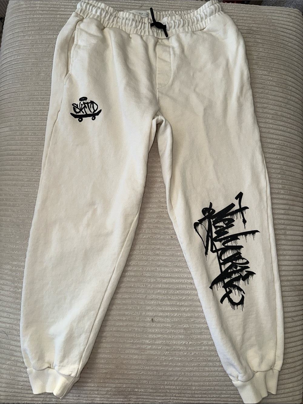 Zara Kids Cream Graffiti Print Jogger Trousers in Size 13-14 Years